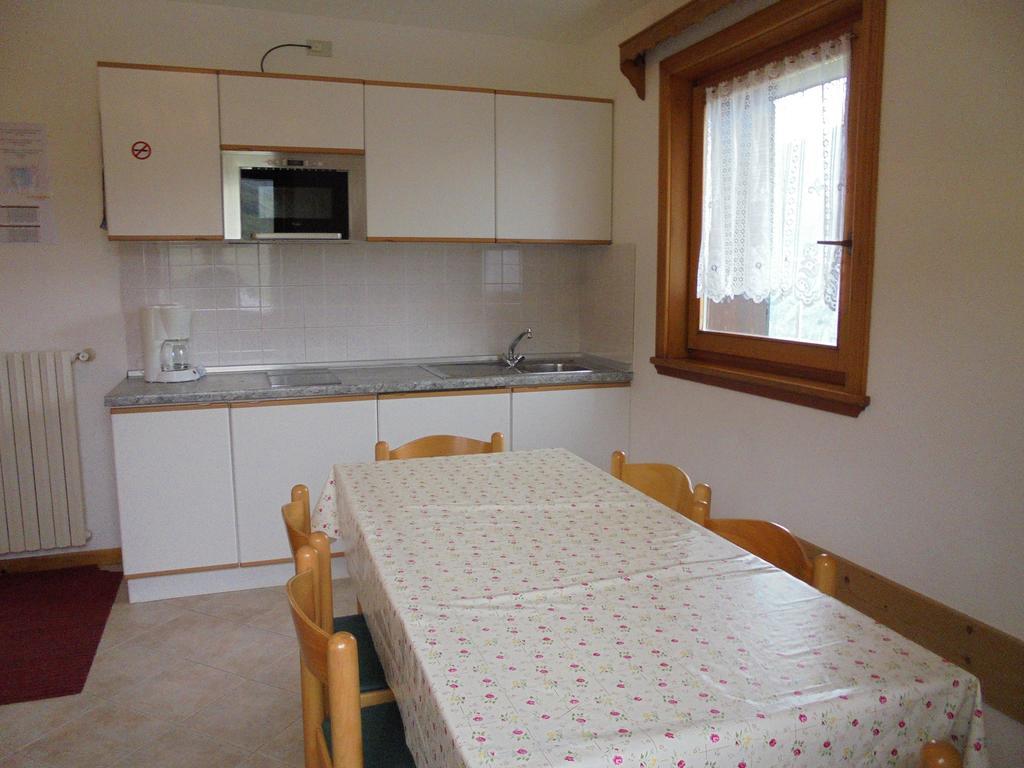 Casa Gembre Lägenhet Livigno Exteriör bild