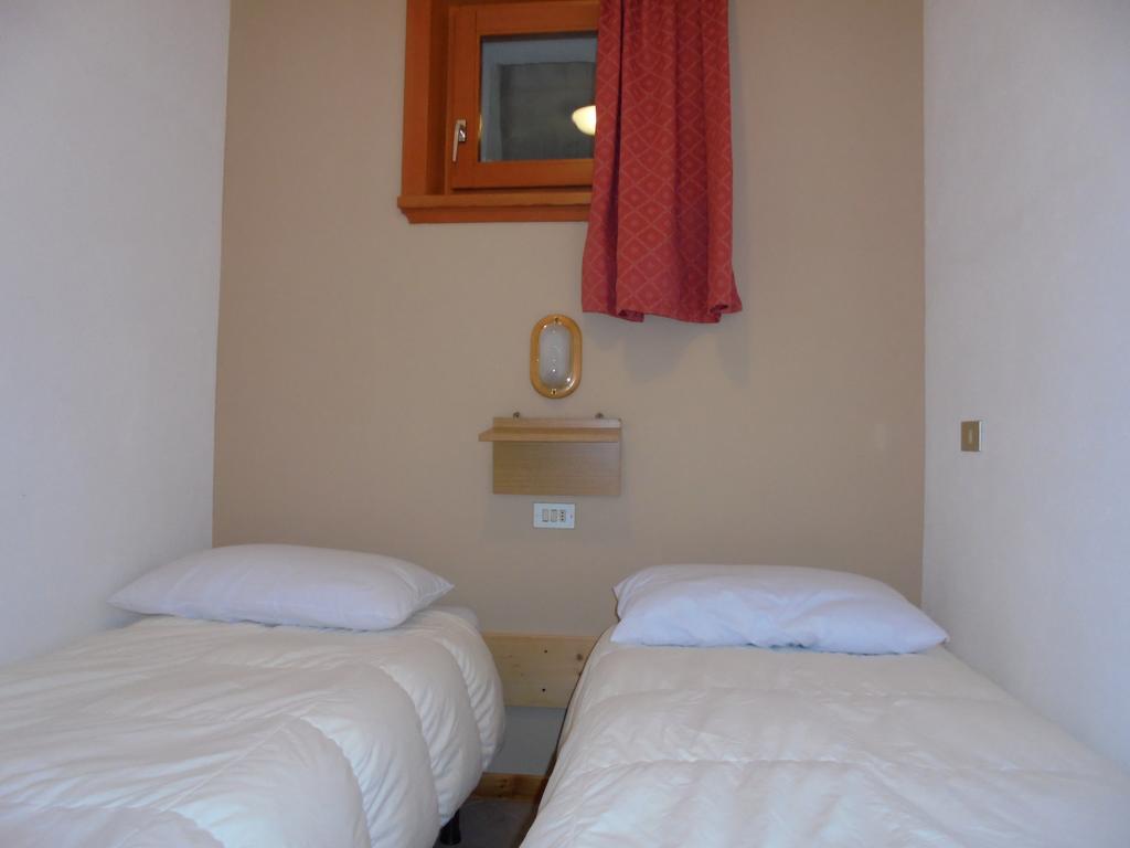 Casa Gembre Lägenhet Livigno Exteriör bild